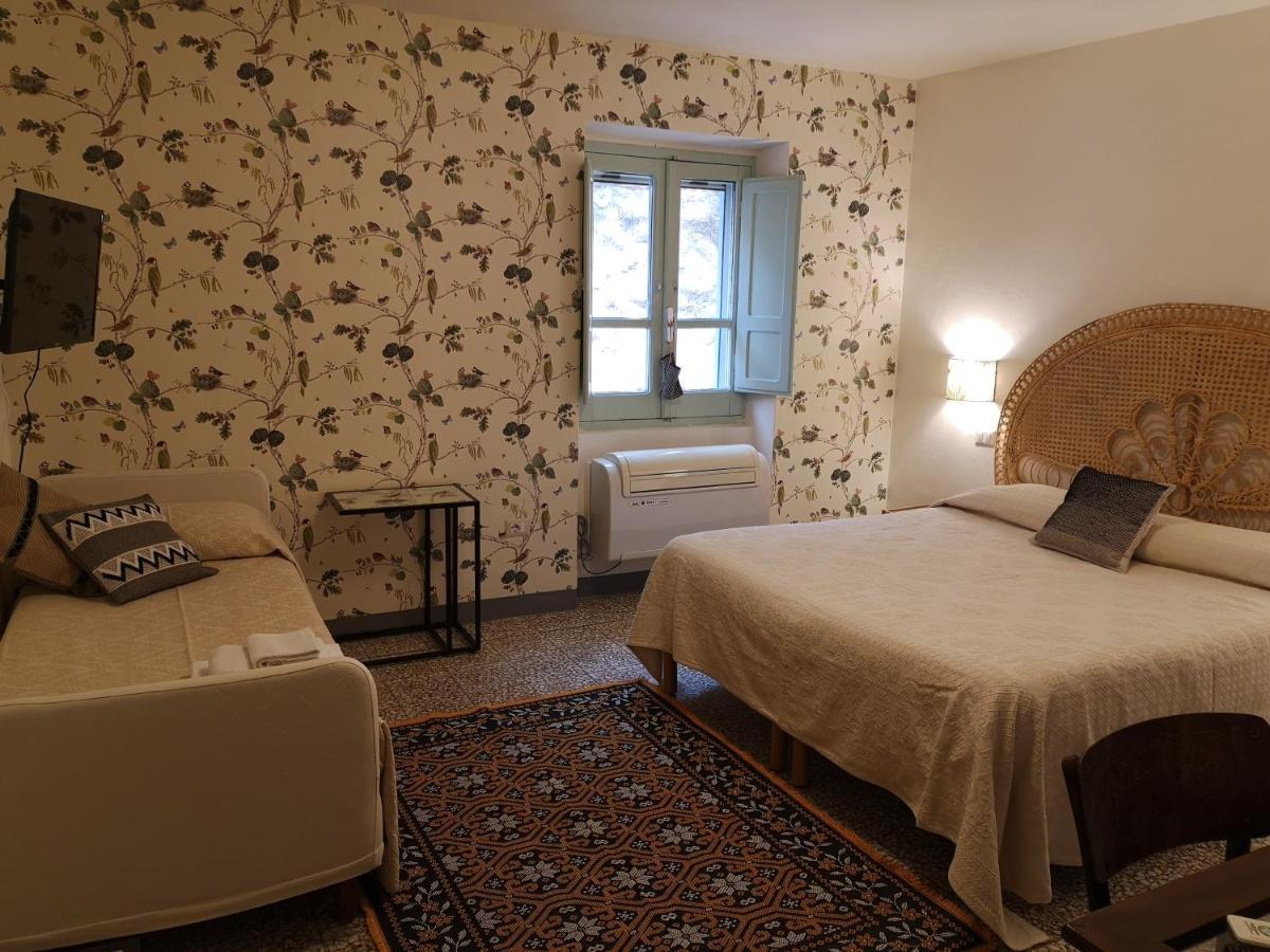 Casa Pagio Hotel Bosa Kültér fotó