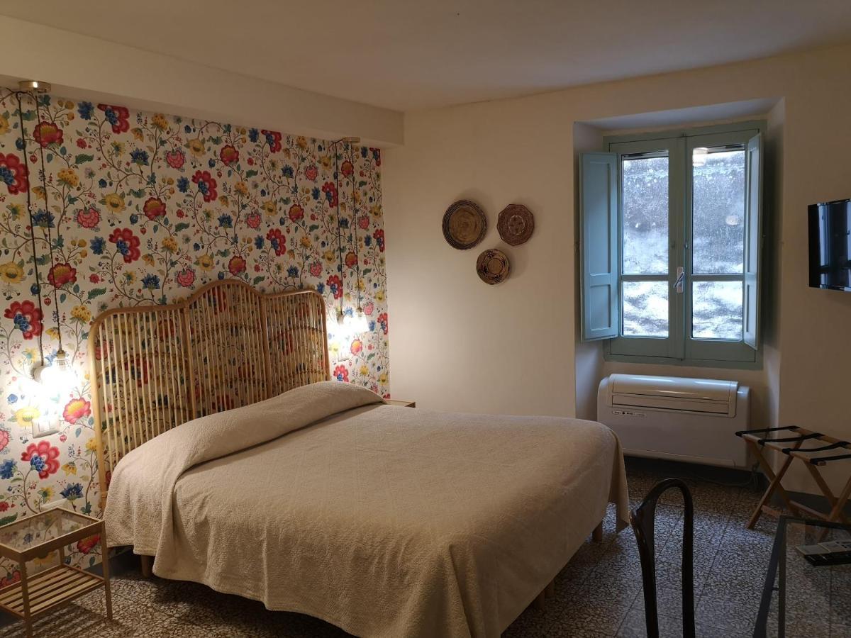 Casa Pagio Hotel Bosa Kültér fotó